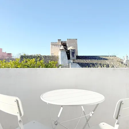 1br With Panoramic View In Historic Centre *